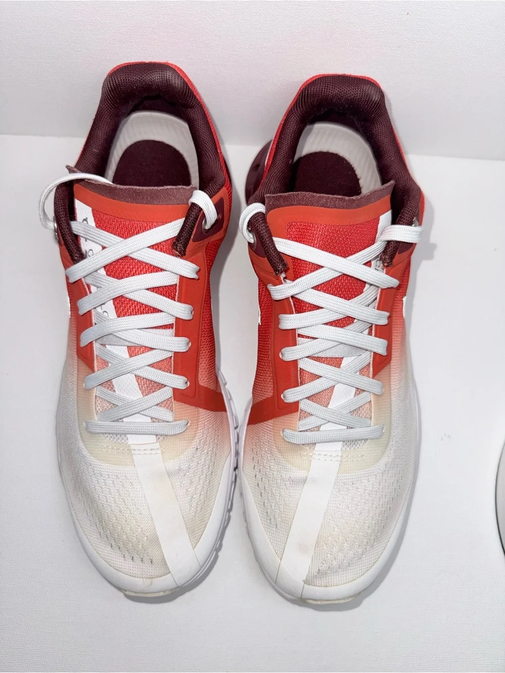 ON CLOUDFLOW Gradient Red to White CloudTec Sneakers